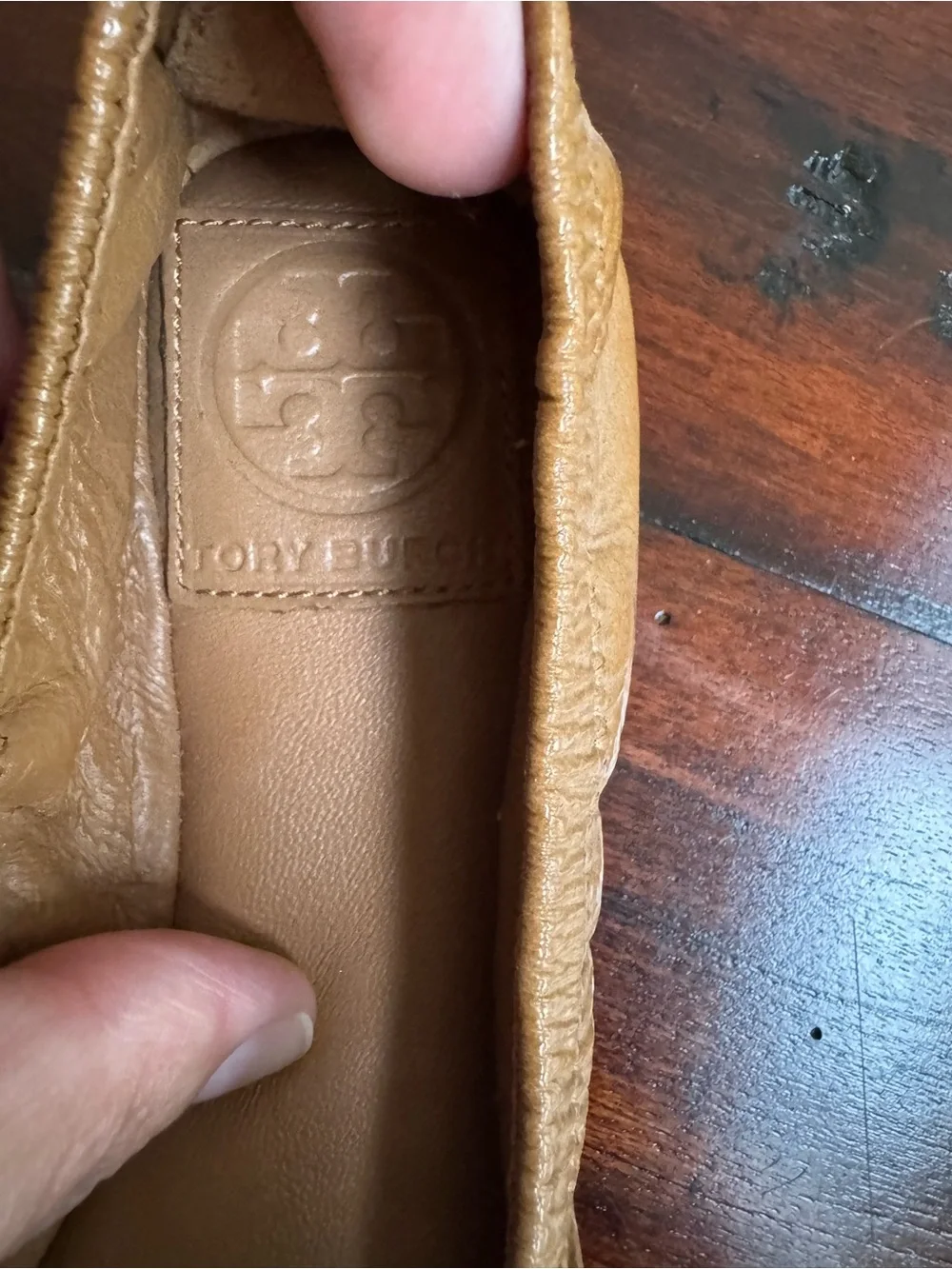 Tory Burch Tan Eddie Patent Leather Ballet Flats Size 6.5 NWOB